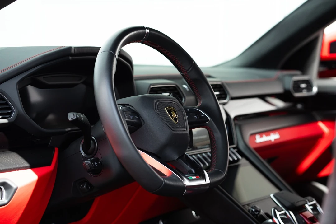 2023 Lamborghini Urus S - Image 5 of 12