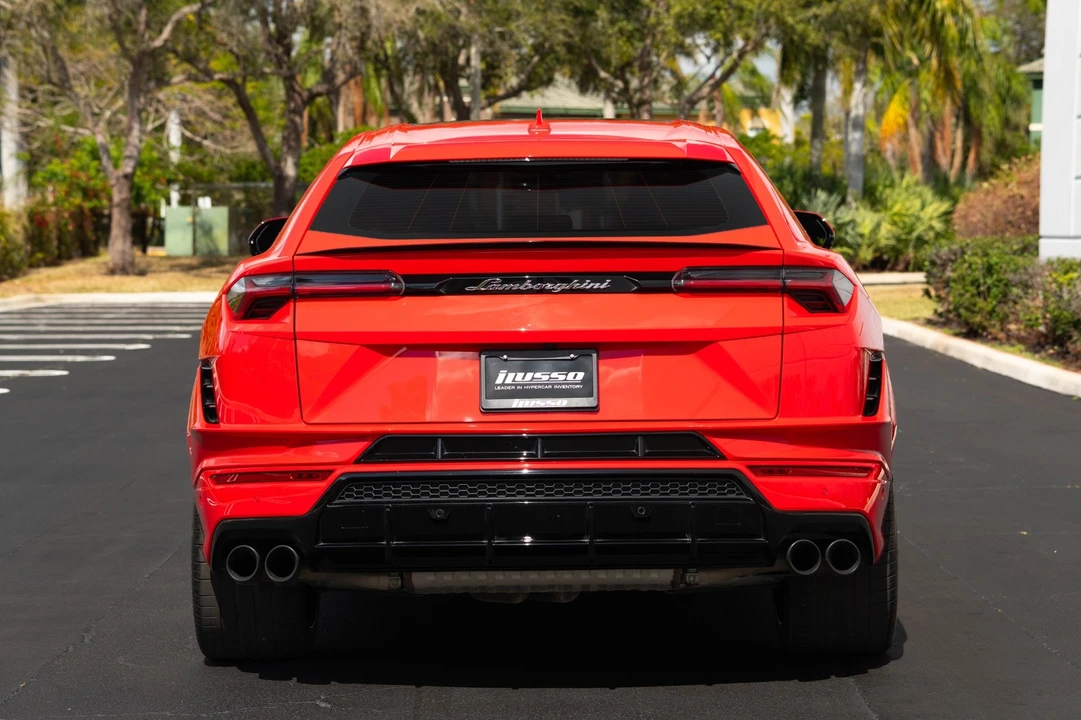 2023 Lamborghini Urus S - Image 2 of 12