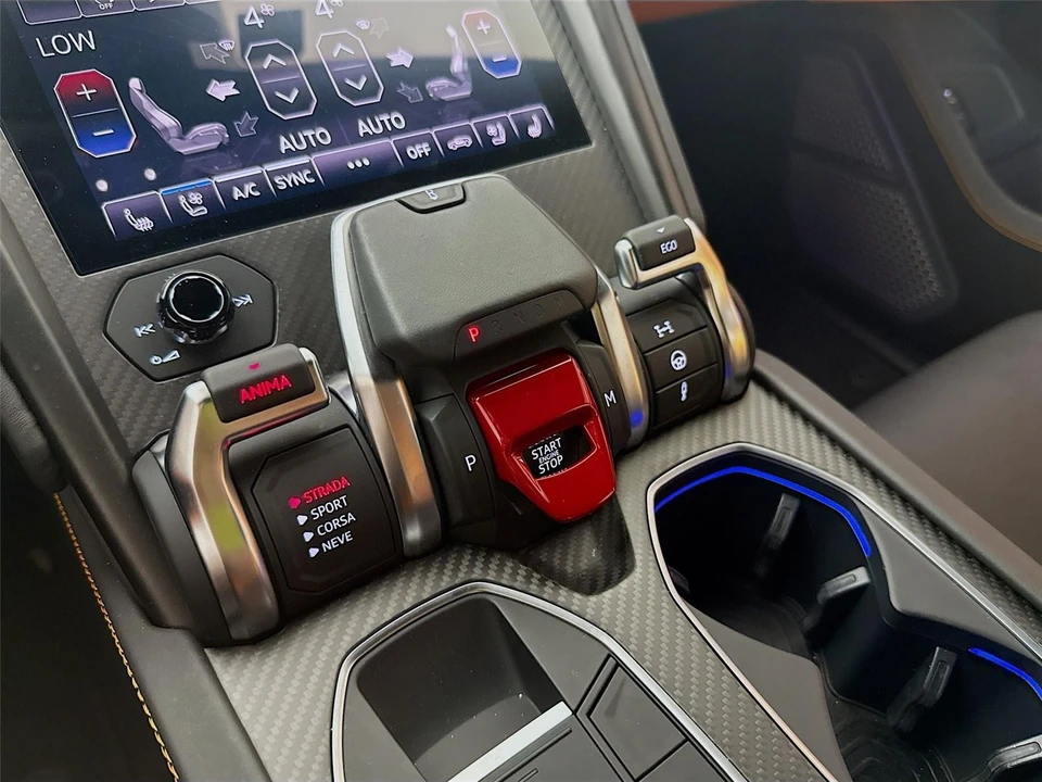 2023 Lamborghini Urus S - Image 16 of 31