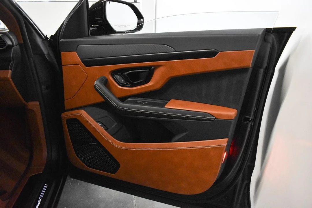 2023 Lamborghini Urus S - Image 20 of 21