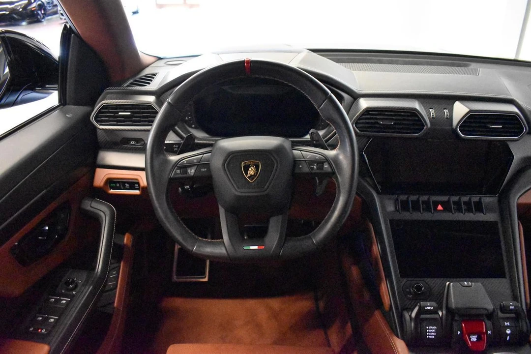2023 Lamborghini Urus S - Image 10 of 21