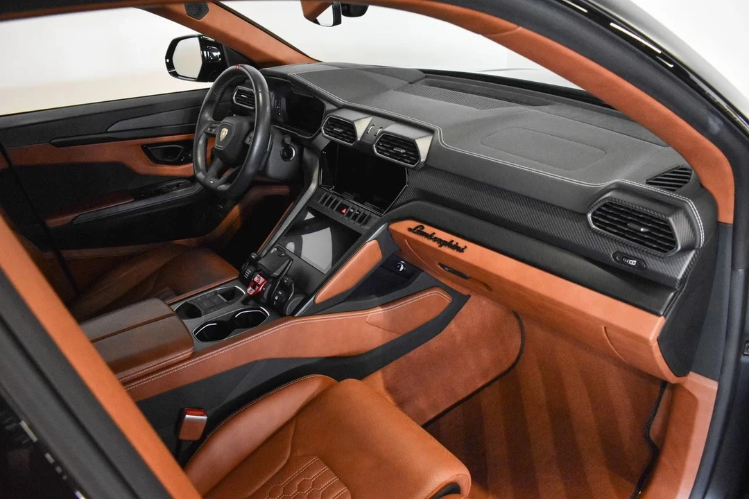 2023 Lamborghini Urus S - Image 15 of 21