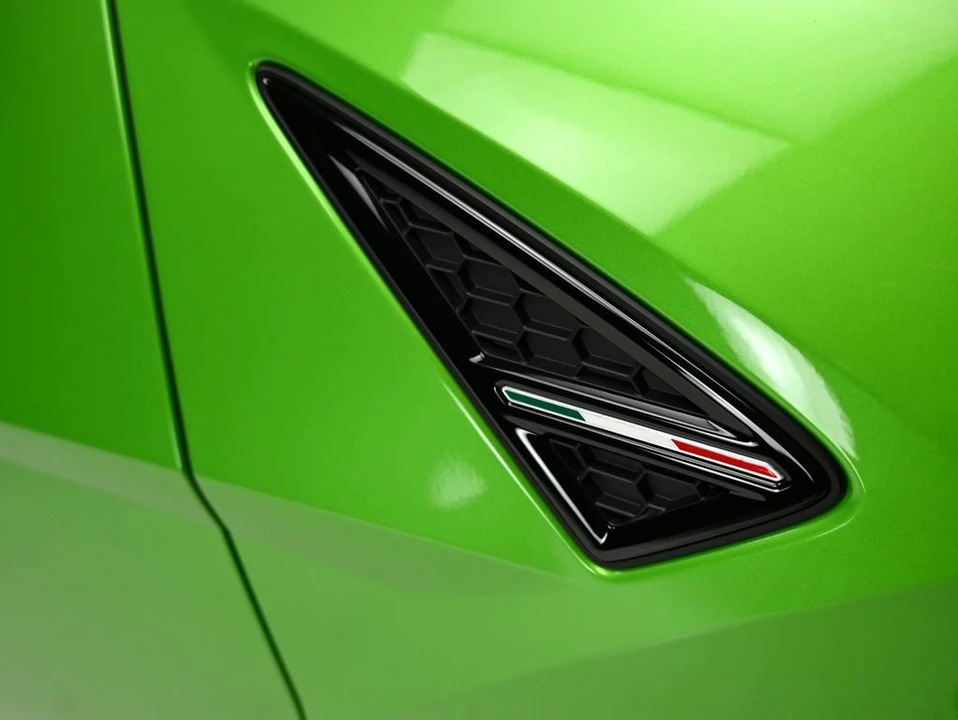 2023 Lamborghini Urus S - Image 16 of 21
