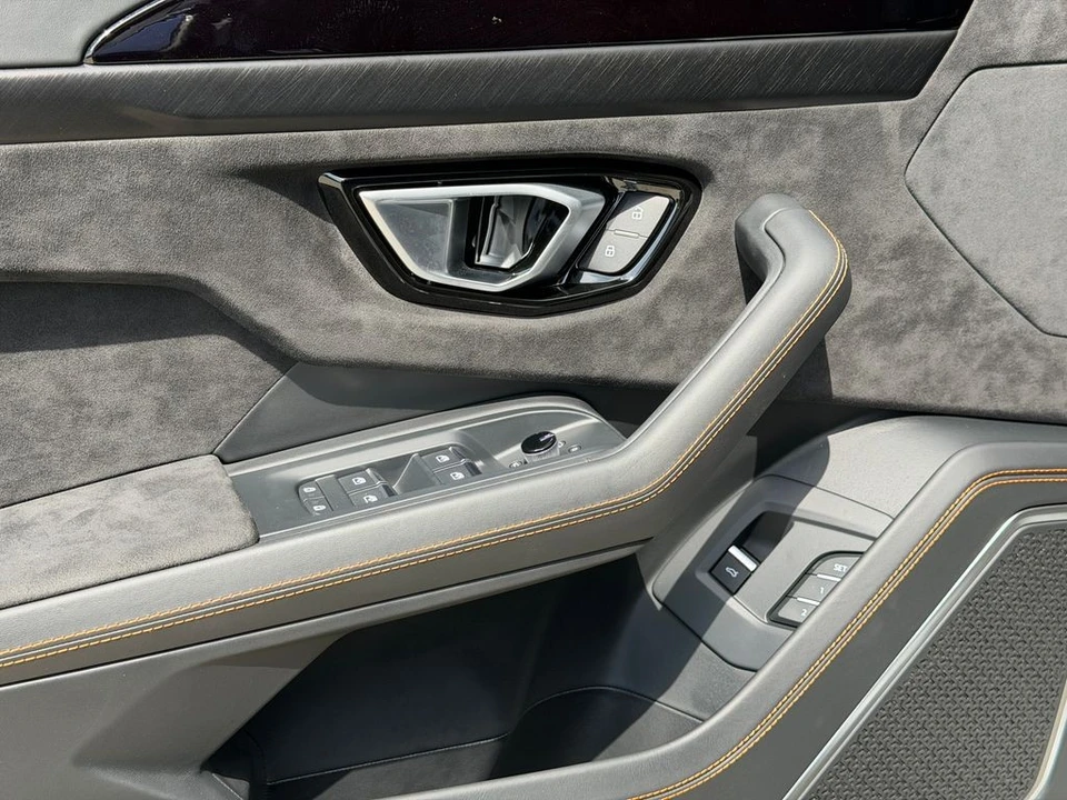 2023 Lamborghini Urus S - Image 16 of 31
