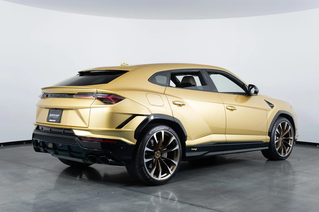 2023 Lamborghini Urus S - Image 16 of 31