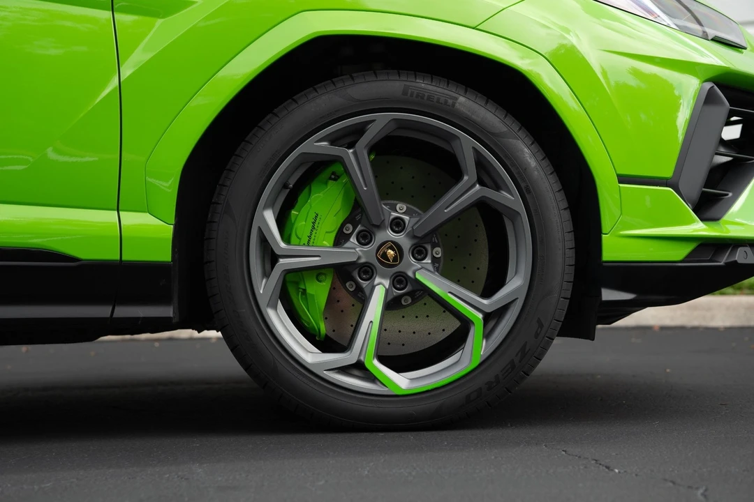 2023 Lamborghini Urus S - Image 9 of 12