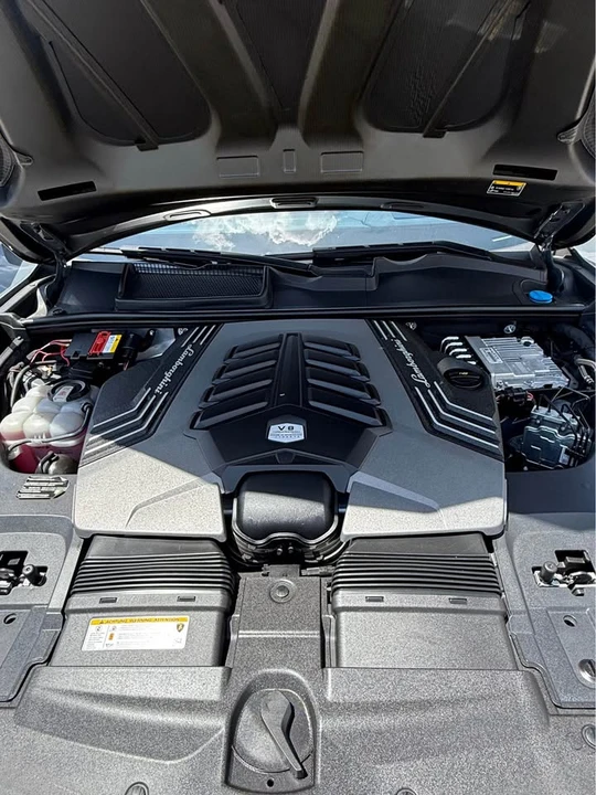 2023 Lamborghini Urus - Image 15 of 17