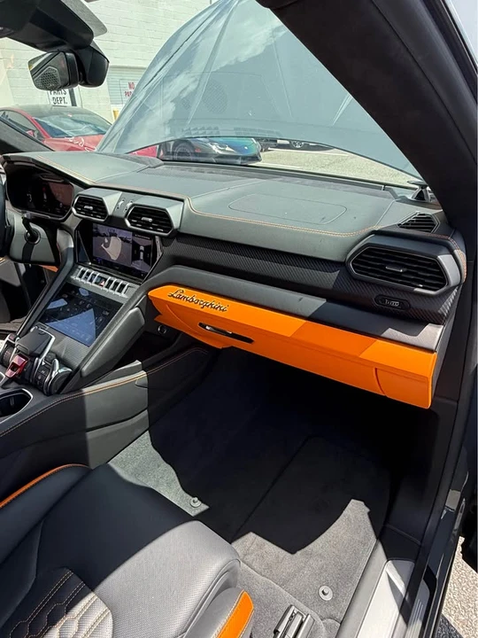 2023 Lamborghini Urus - Image 14 of 17