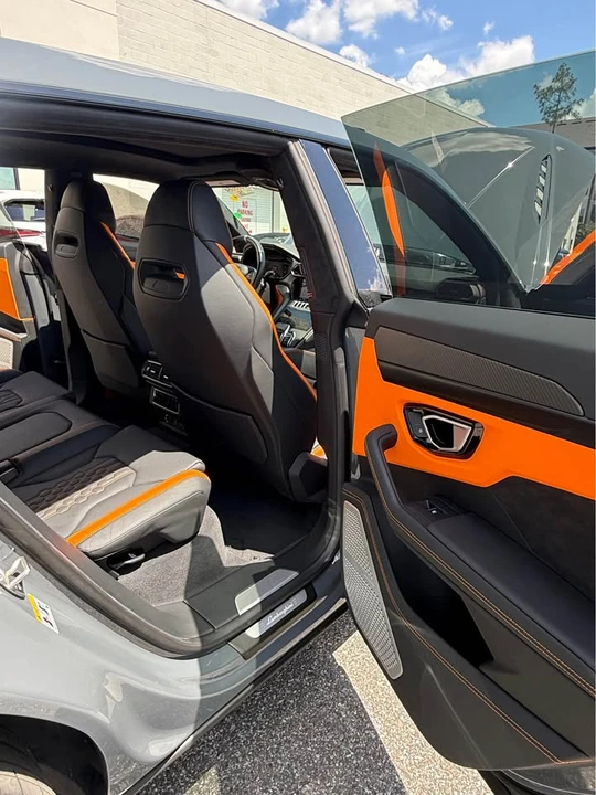 2023 Lamborghini Urus - Image 13 of 17