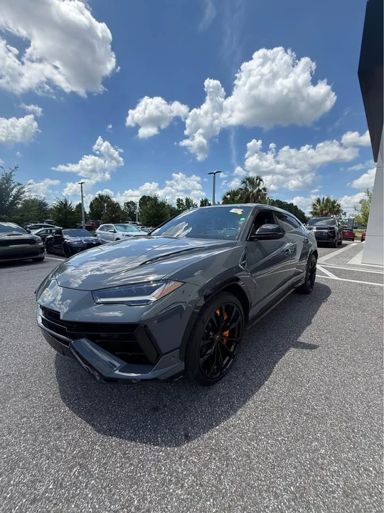 2023 Lamborghini Urus - Image 7 of 17