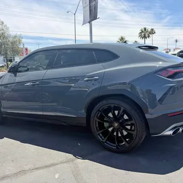 2023 Lamborghini Urus