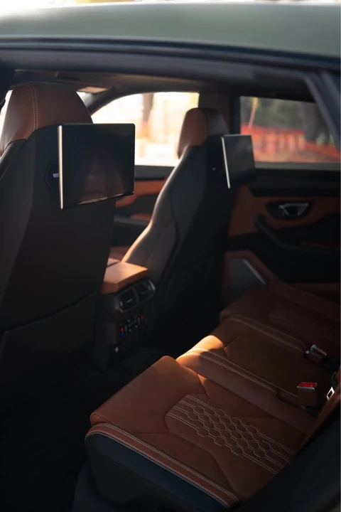 2023 Lamborghini Urus Performante - Image 8 of 8