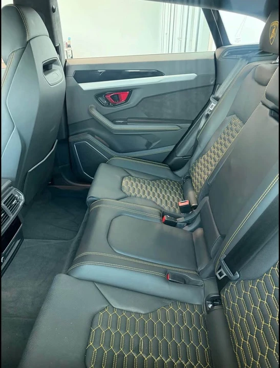 2023 Lamborghini Urus Performante - Image 7 of 7