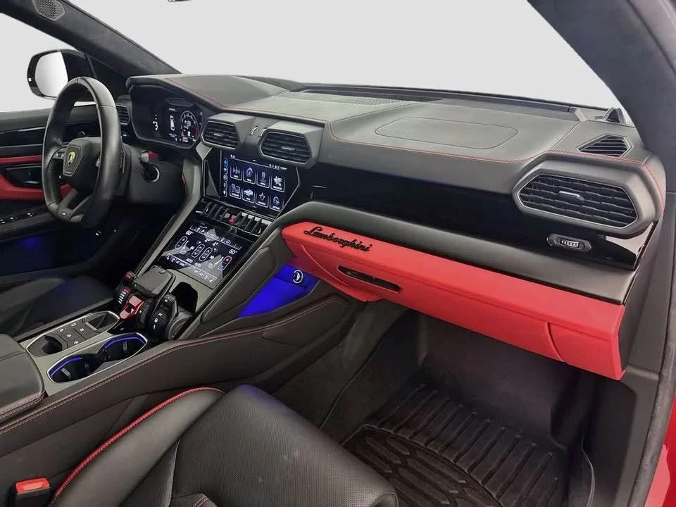 2023 Lamborghini Urus Performante - Image 10 of 13