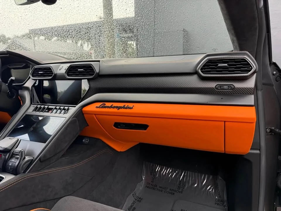 2023 Lamborghini Urus Performante - Image 10 of 13
