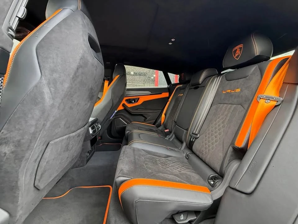 2023 Lamborghini Urus Performante - Image 7 of 13