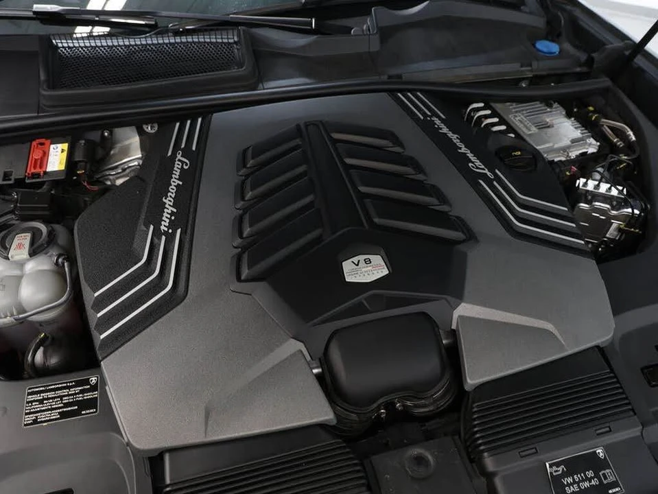 2023 Lamborghini Urus Performante - Image 14 of 16