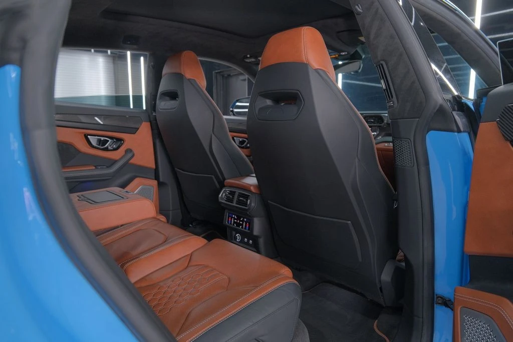 2023 Lamborghini Urus - Image 29 of 31