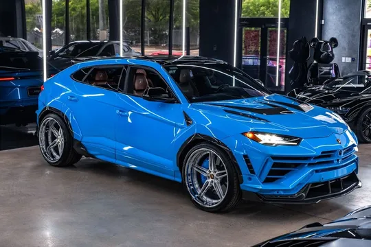 2023 Lamborghini Urus Widebody