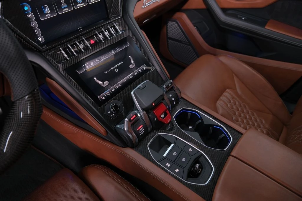 2023 Lamborghini Urus - Image 10 of 31