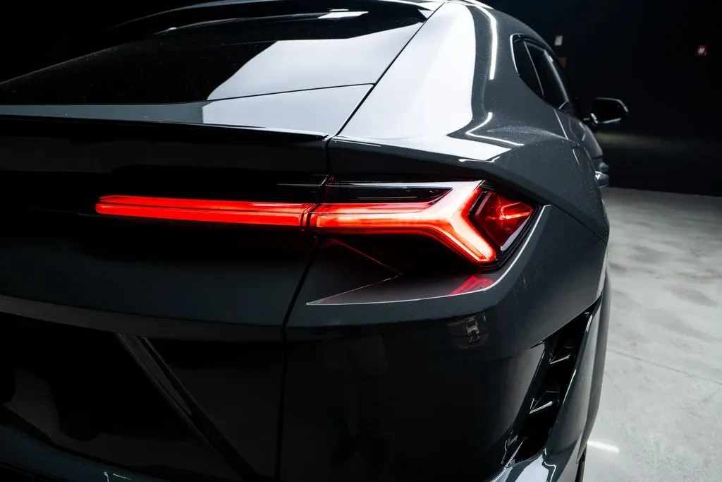 2023 Lamborghini Urus - Image 19 of 31