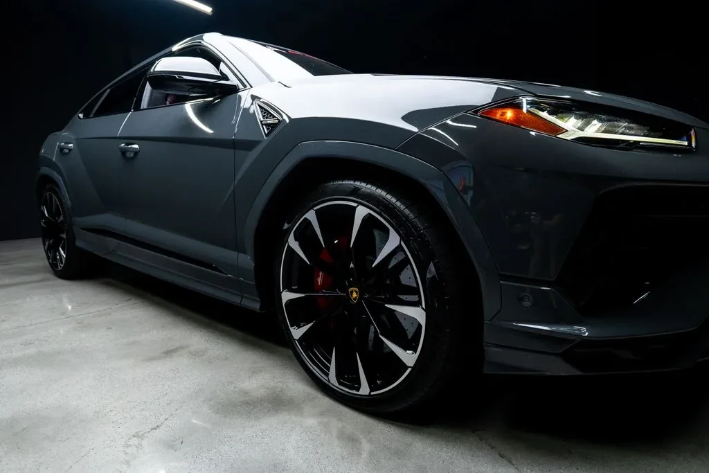 2023 Lamborghini Urus - Image 15 of 31