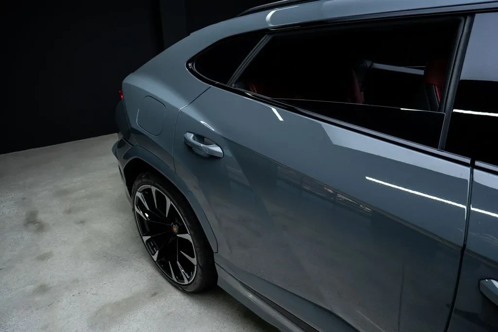 2023 Lamborghini Urus - Image 17 of 31