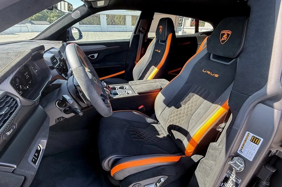 2023 Lamborghini Urus Performante - Image 8 of 13