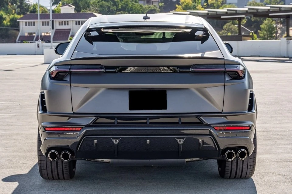 2023 Lamborghini Urus Performante - Image 2 of 13