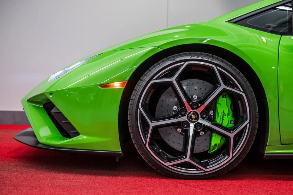 2023 Lamborghini Huracan - Image 4 of 10