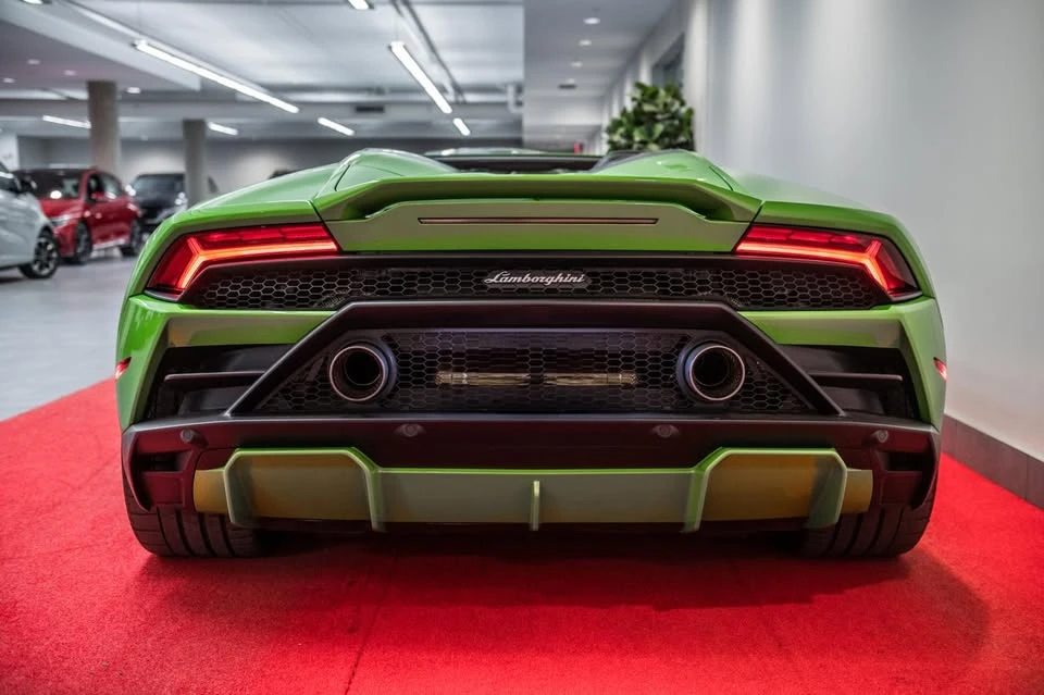 2023 Lamborghini Huracan - Image 7 of 10
