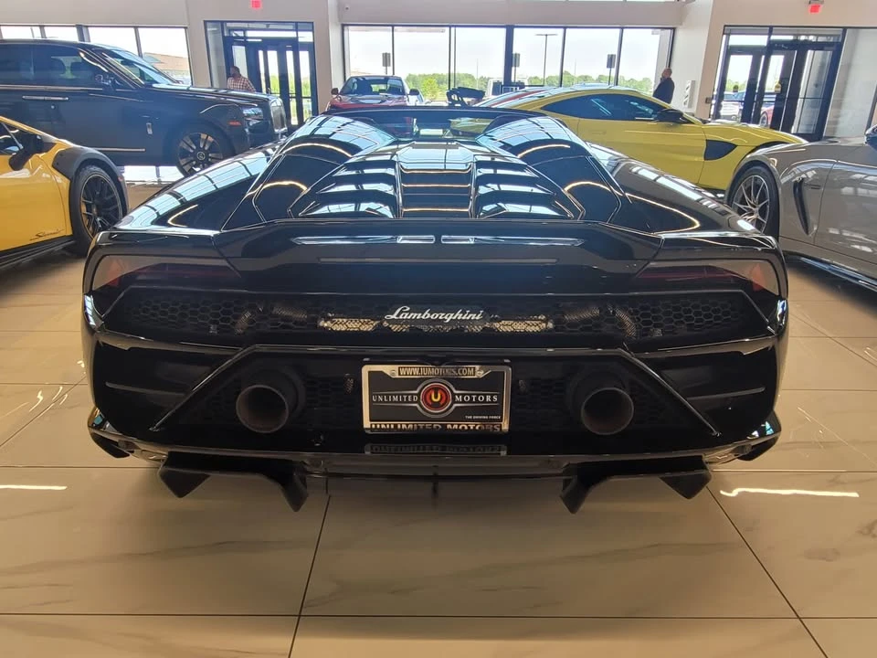 2023 Lamborghini Huracan - Image 7 of 9