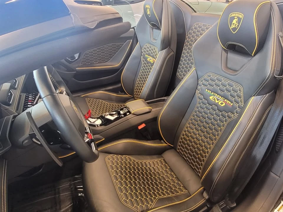 2023 Lamborghini Huracan - Image 8 of 9