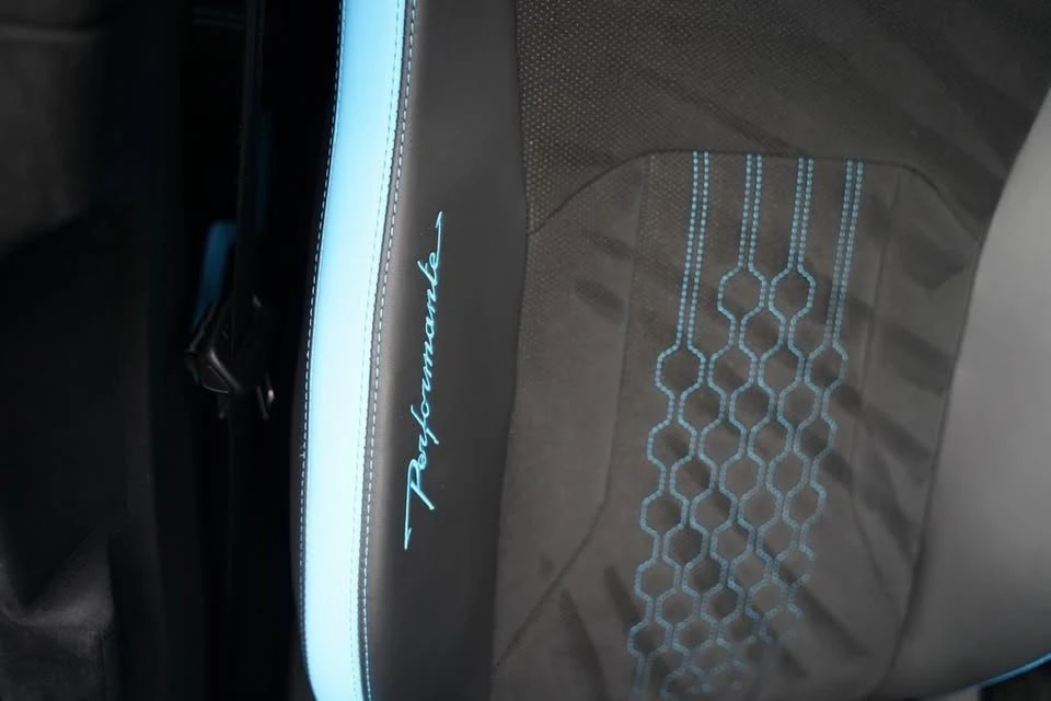2023 Lamborghini Urus - Image 15 of 20