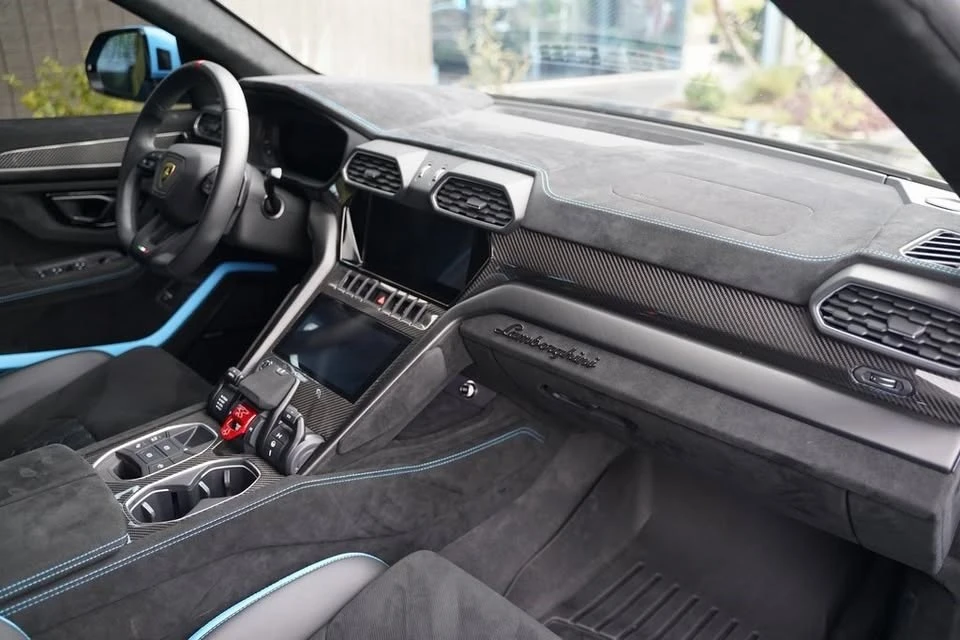 2023 Lamborghini Urus - Image 16 of 20