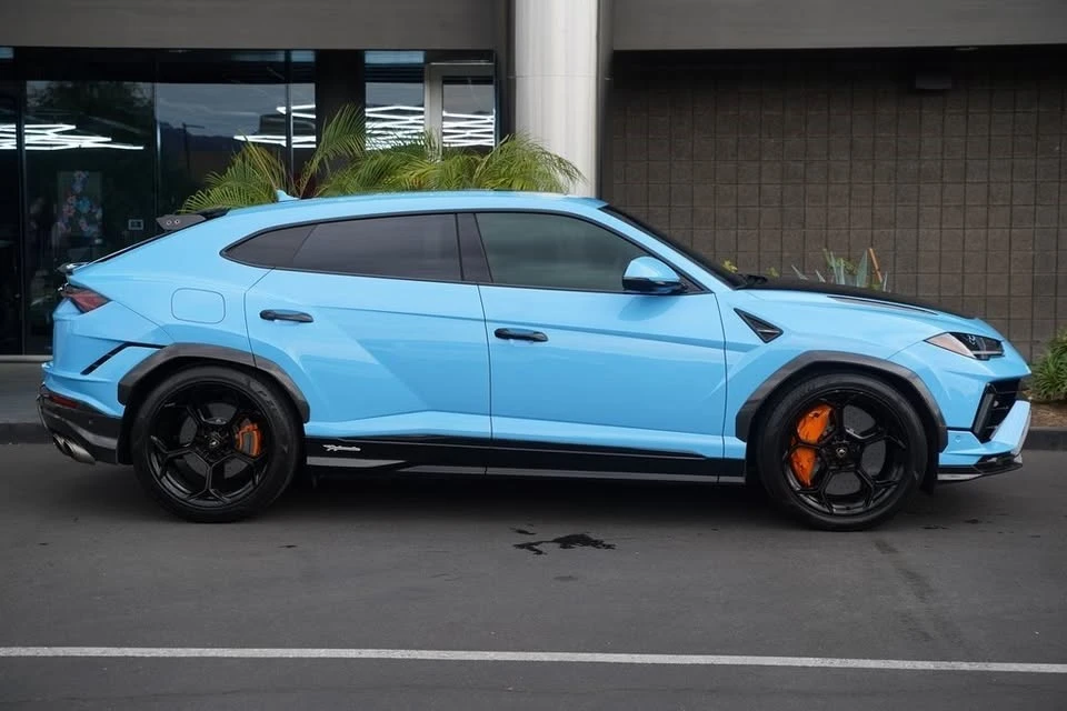 2023 Lamborghini Urus - Image 9 of 20