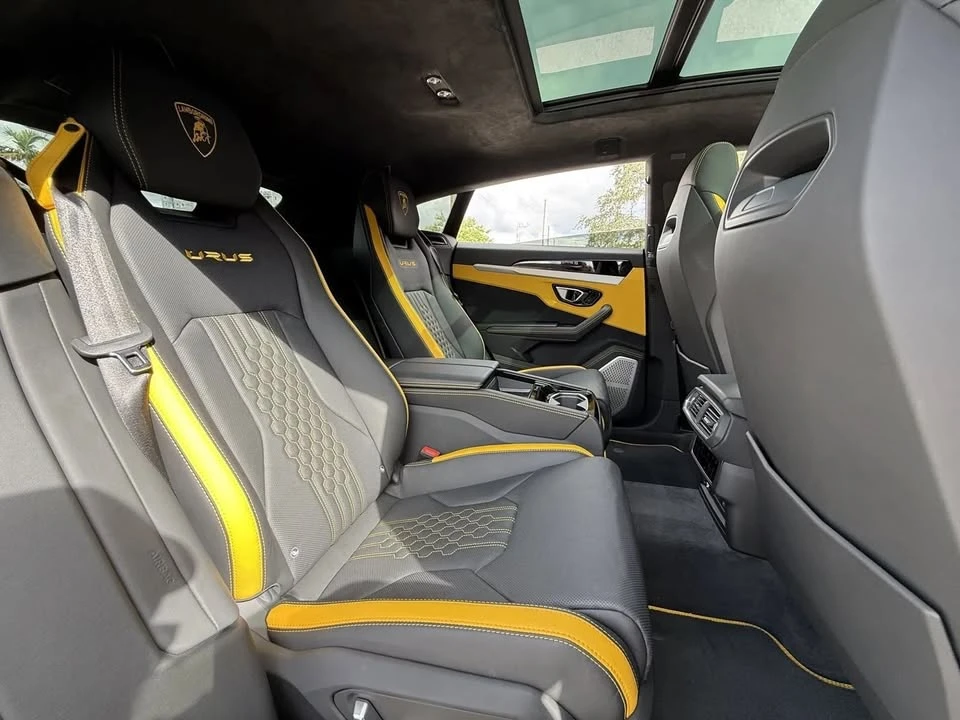 2023 Lamborghini Urus - Image 15 of 19
