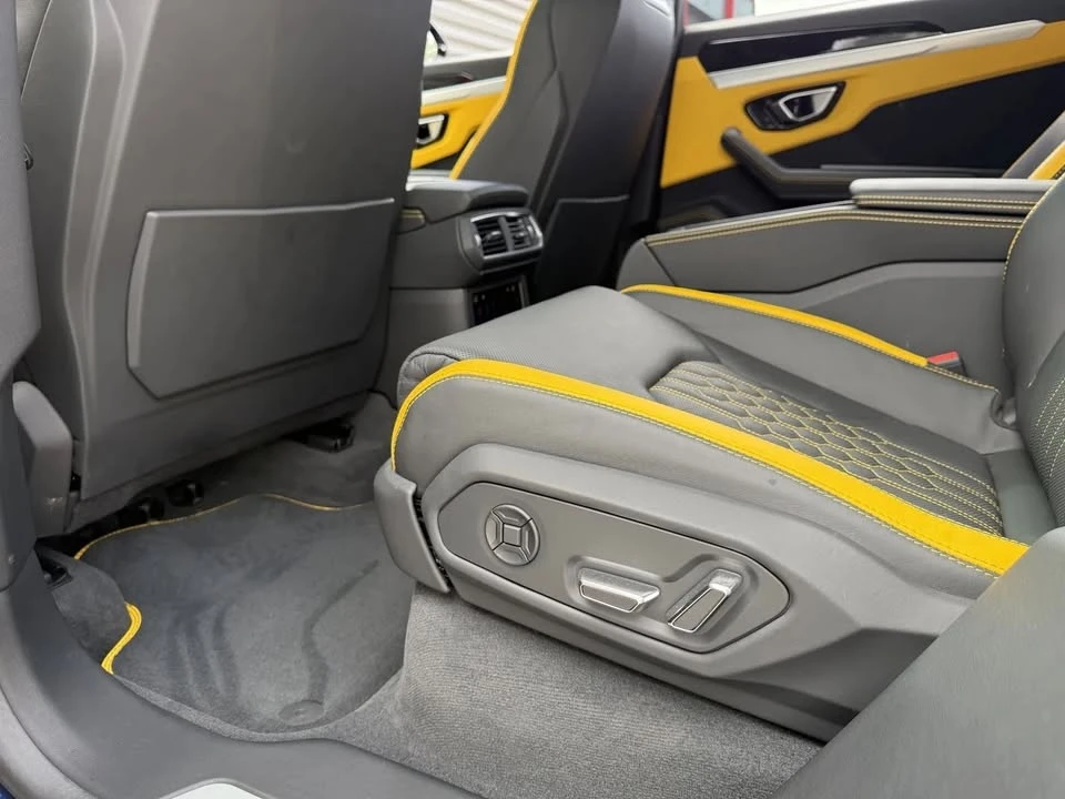 2023 Lamborghini Urus - Image 18 of 19