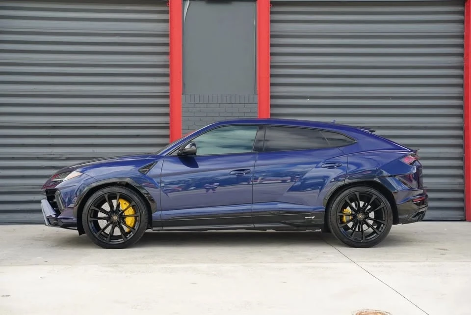 2023 Lamborghini Urus - Image 3 of 19