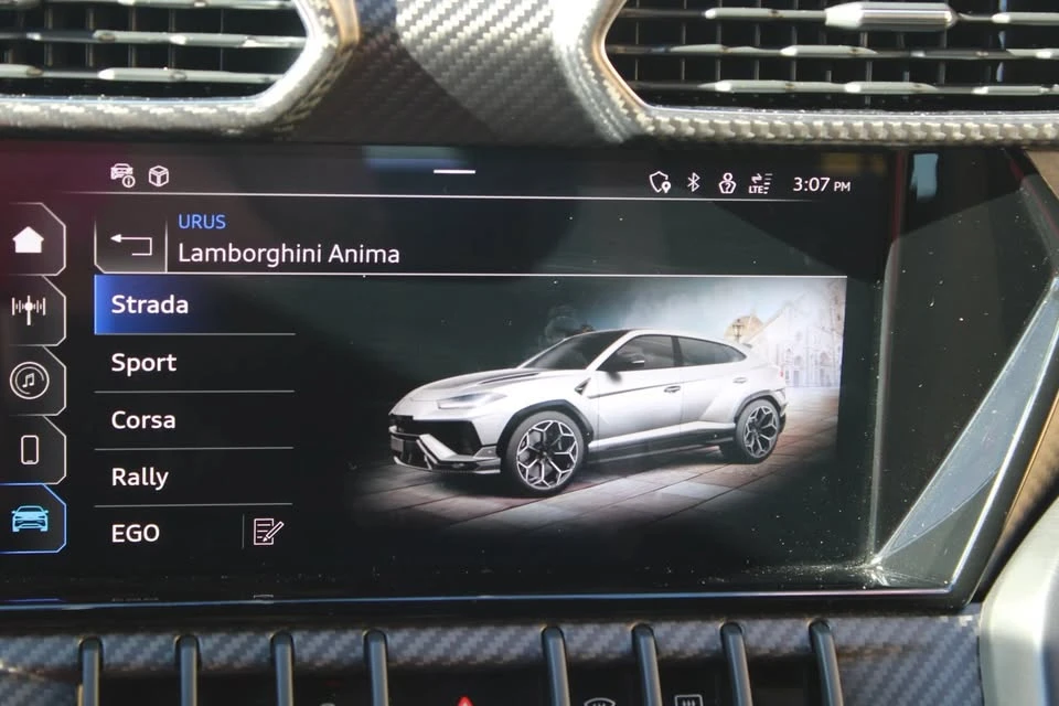 2023 Lamborghini Urus - Image 6 of 18