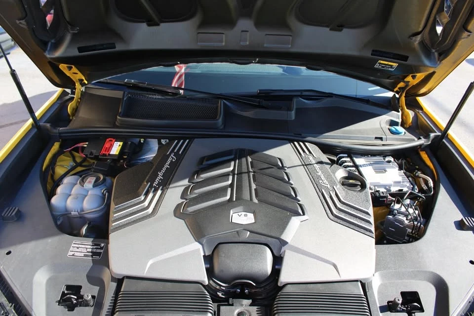 2023 Lamborghini Urus - Image 18 of 18