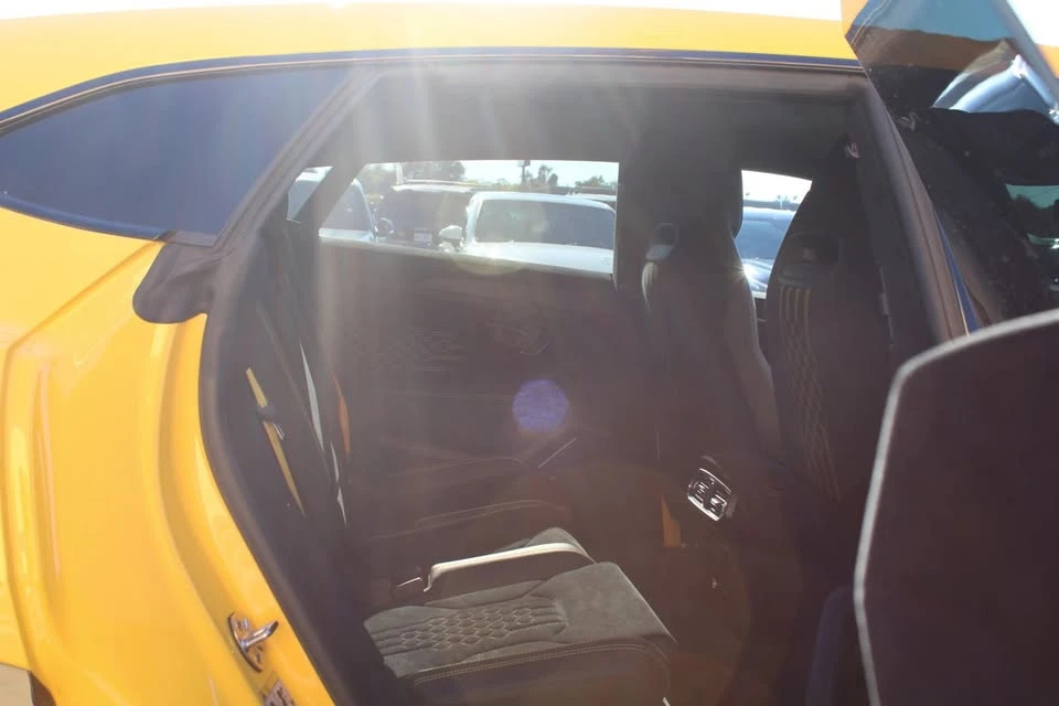 2023 Lamborghini Urus - Image 14 of 18