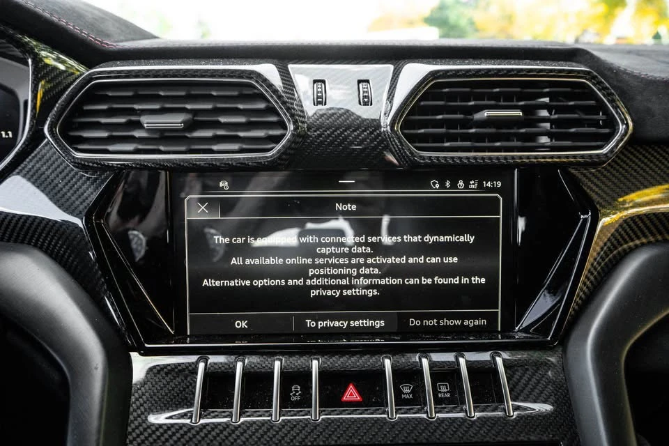 2023 Lamborghini Urus - Image 15 of 20