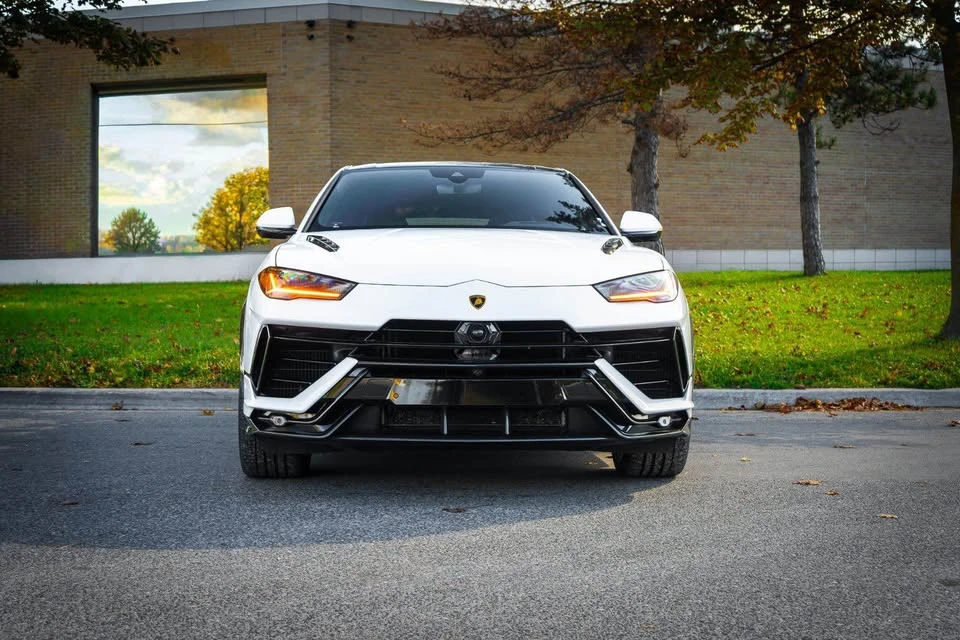 2023 Lamborghini Urus - Image 2 of 20