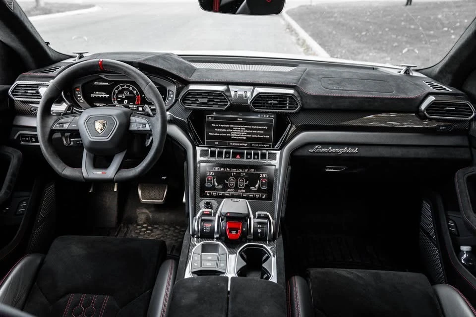 2023 Lamborghini Urus - Image 8 of 20
