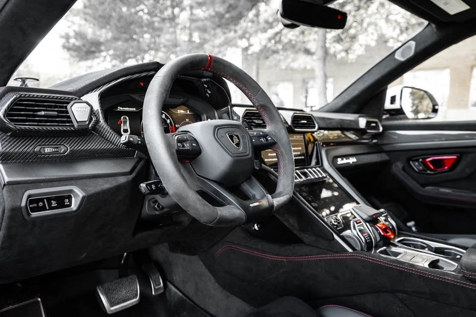 2023 Lamborghini Urus - Image 18 of 20