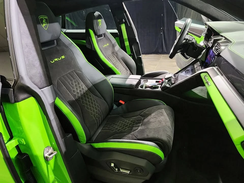 2023 Lamborghini Urus - Image 11 of 18