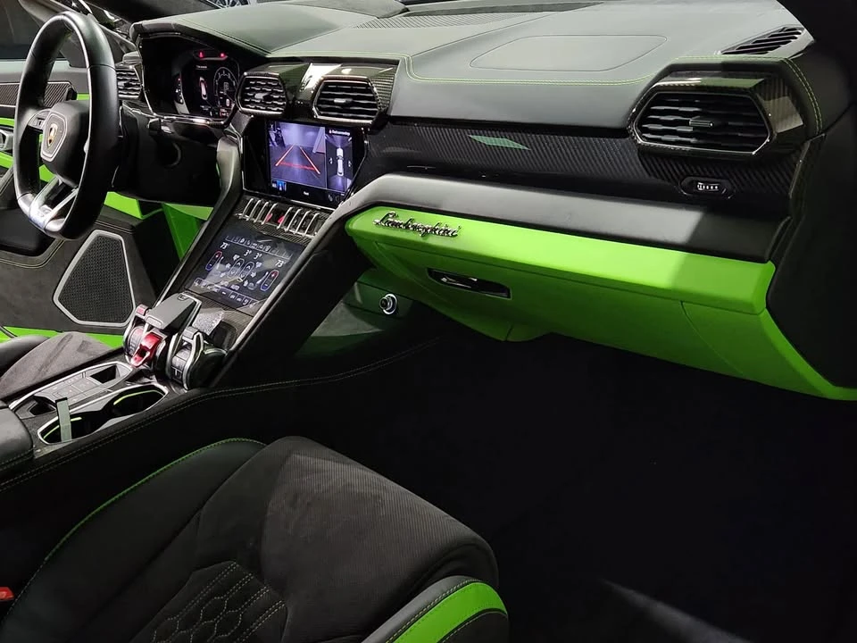 2023 Lamborghini Urus - Image 10 of 18