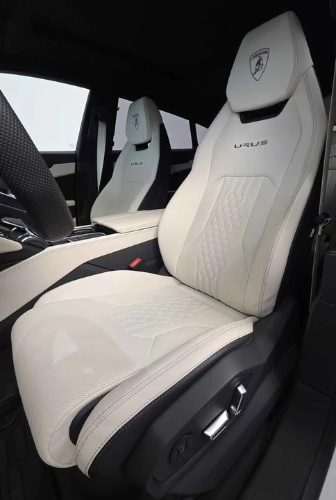 2023 Lamborghini Urus S - Image 10 of 17