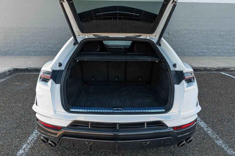 2023 Lamborghini Urus Performante - Image 7 of 19
